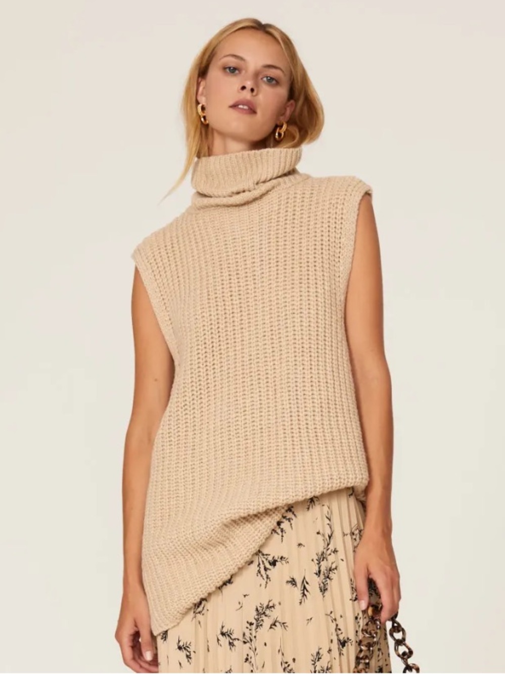 Sweet Baby Jane Sleeveless Turtleneck Sweater Vest in Cream